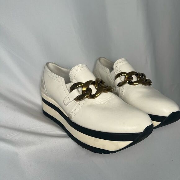 Dolce Vita Shoes - Dolce Vita Jhenee Cream and Black Platform Loafer Creepers Sneakers - size 8.5